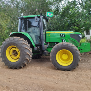 Trator John Deere 6150m