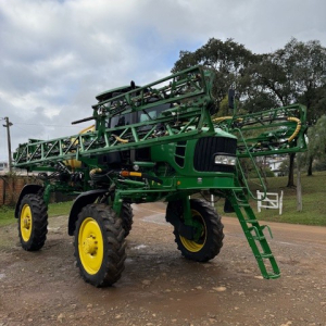 JOHN DEERE M4025