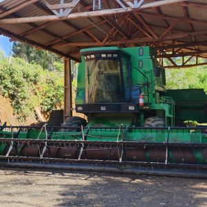 Colheitadeira John Deere 1185