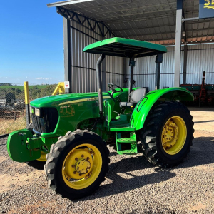 Trator John Deere 5055e