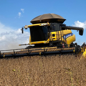 Colheitadeira CR 7.80