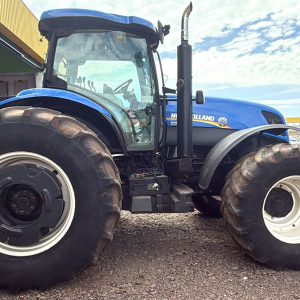 New Holland T7 245