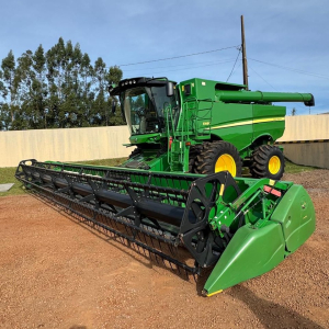 Colheitadeira John Deere S660