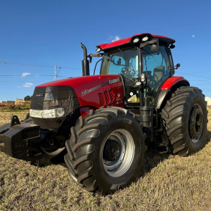Trator Case Puma 215