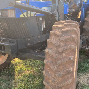 Trator New Holland TM 7630