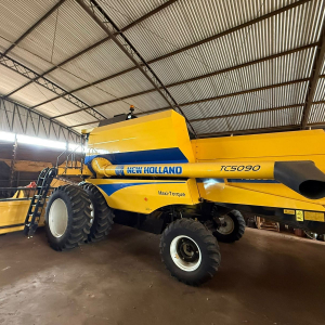 Colheitadeira New Holland TC 5090 