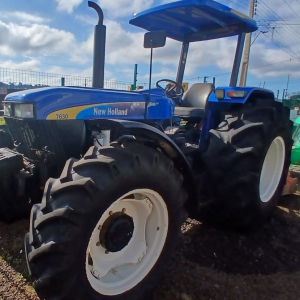 Trator New Holland 7630