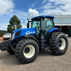 Trator New Holland T7 175