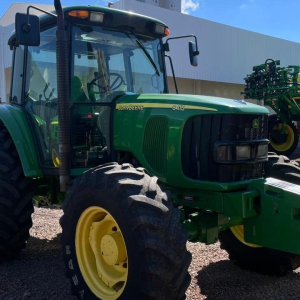 Trator John Deere 6415