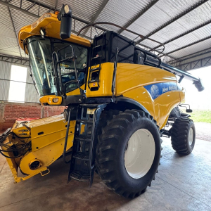 Colheitadeira New Holland CR 9060
