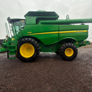 Colheitadeira John Deere S660 