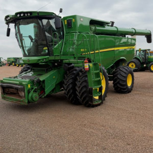 Colheitadeira ⁠John Deere S670 